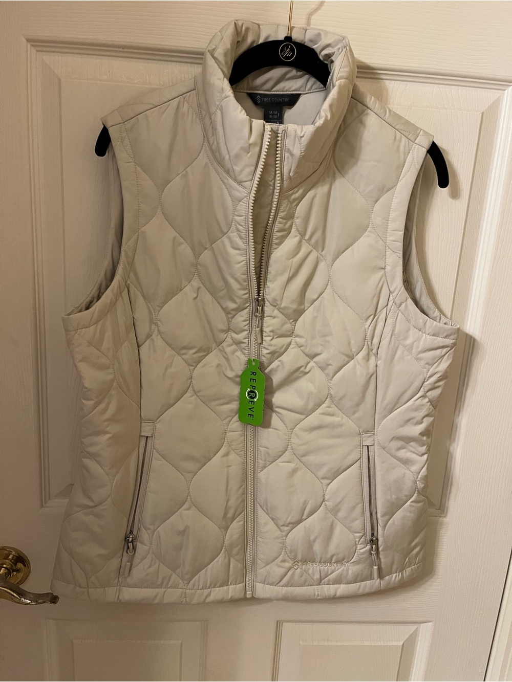 New Free Country Quilted Puffer Women’s Vest Medium Cream Ivory NWT Winter Fall